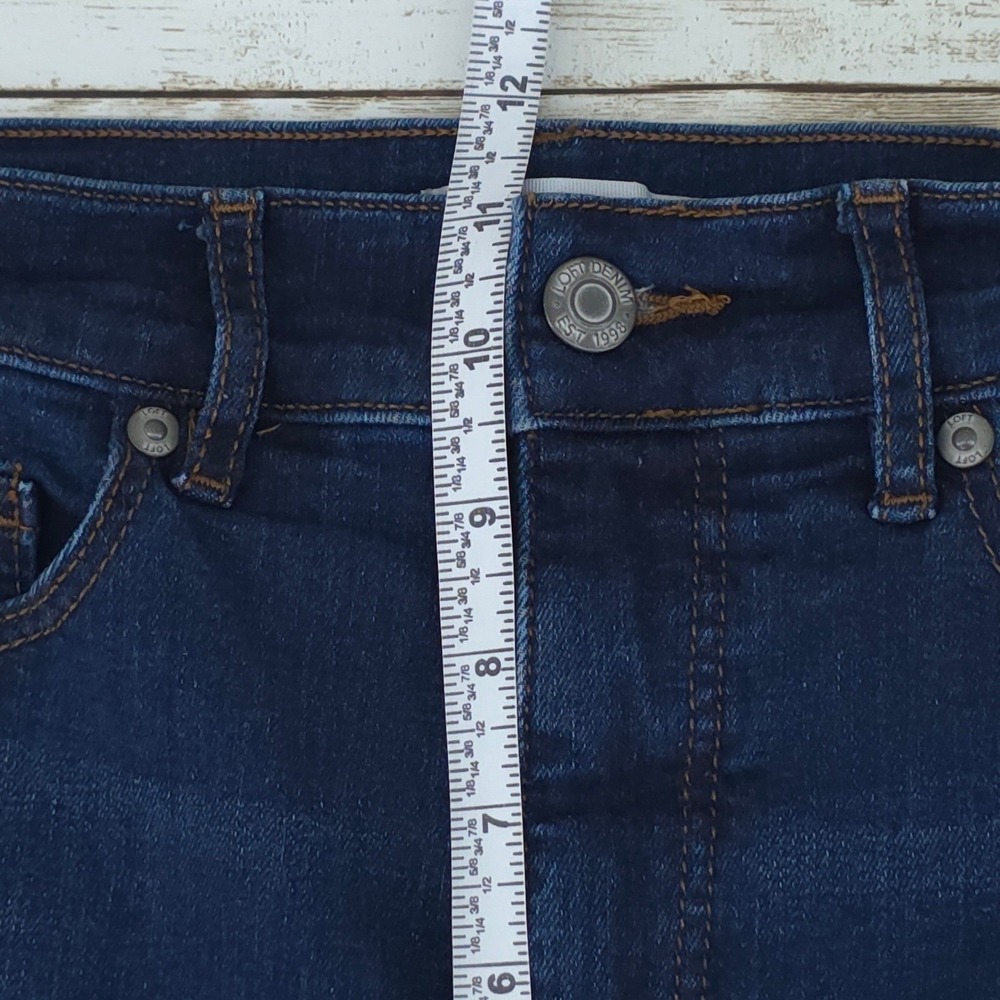 LOFT Slim Flare High Rise Frayed Hem Medium Wash Denim Jeans Womens 27/4 - Picture 4 of 9